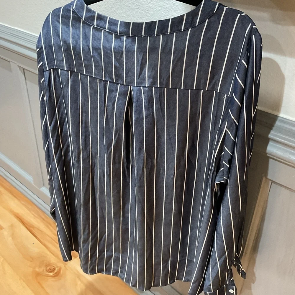 Chic Navy Striped Blouse